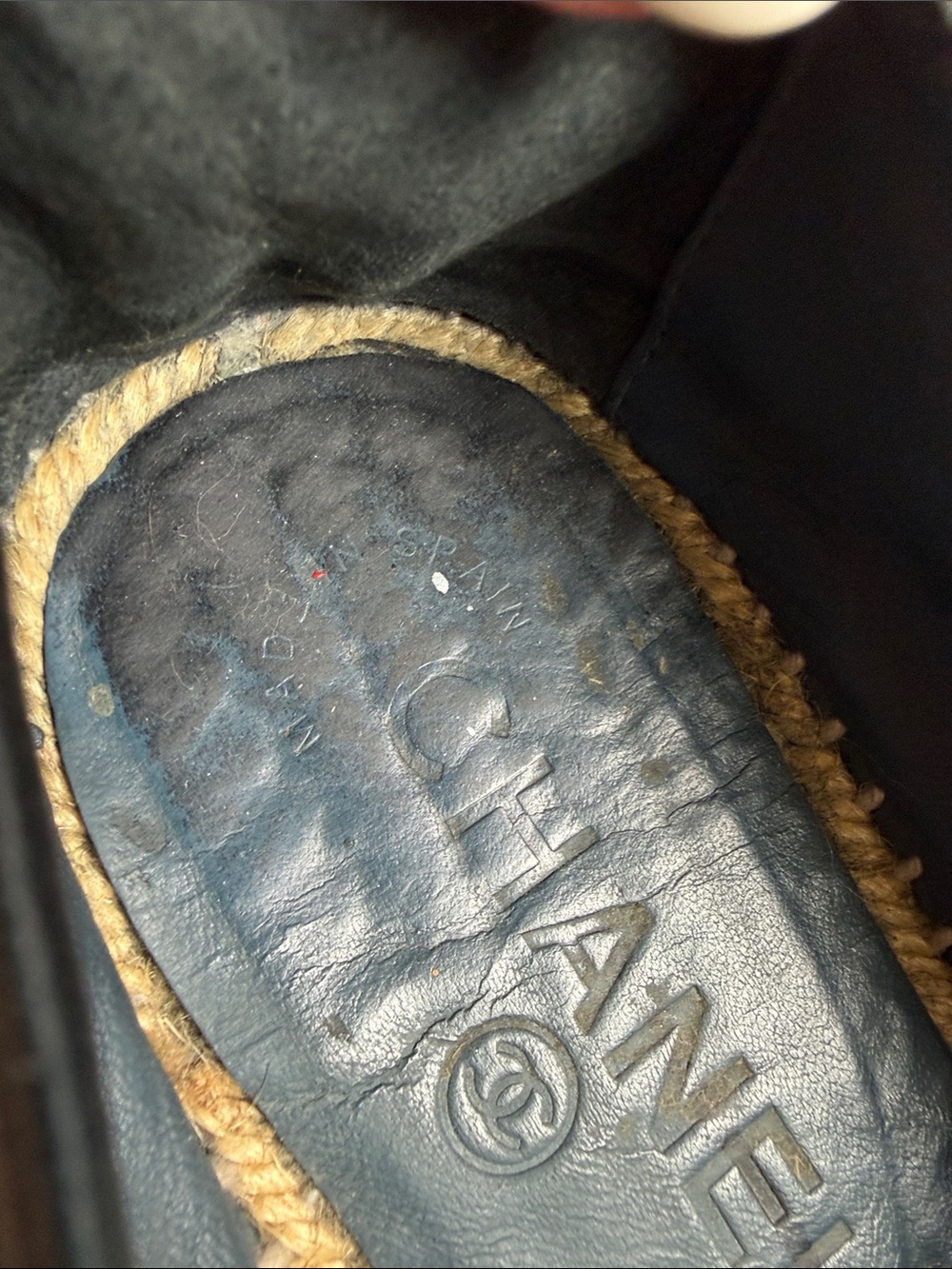 Chanel Two-Tone Leather Espadrille Flats in Navy and Burgundy Size 6.5 - Picture 7 of 9